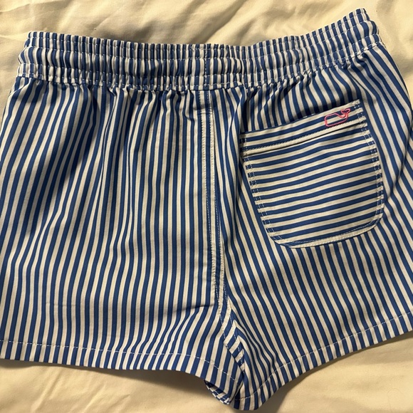 Vineyard Vines Performance Blue And White Stripe Shorts Girls XS - Picture 6 of 6